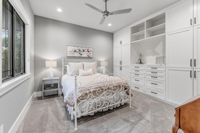 150 Autumn Way, Huntsville, TX 77320