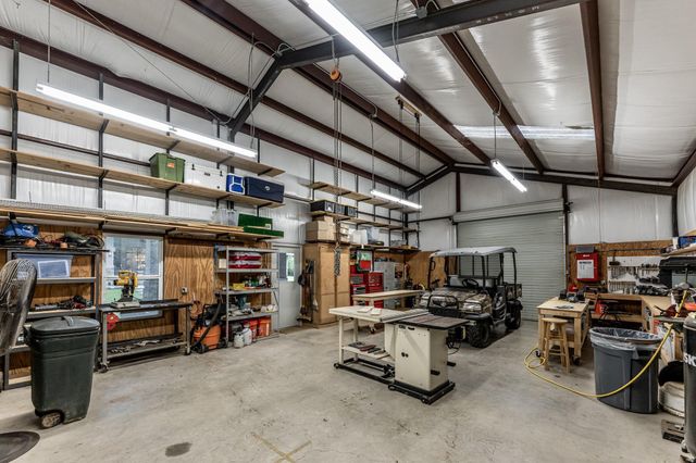 150 Autumn Way, Huntsville, TX 77320