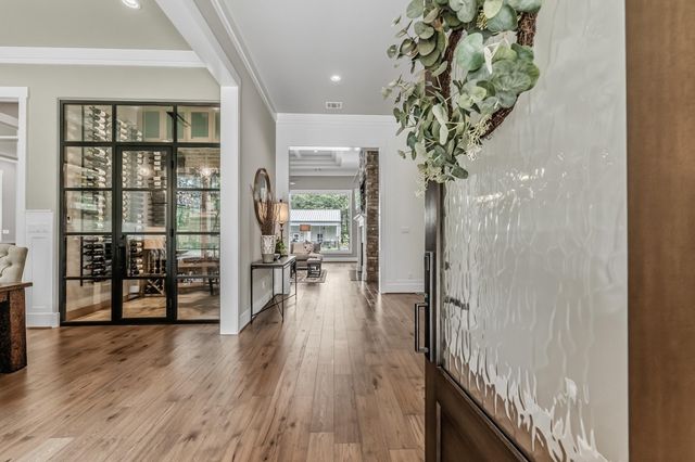 150 Autumn Way, Huntsville, TX 77320