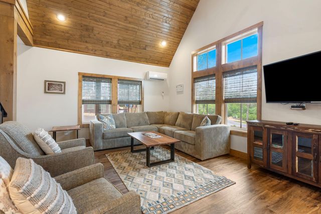 133 Carefree Lane 11, Kimberling City, MO 65686