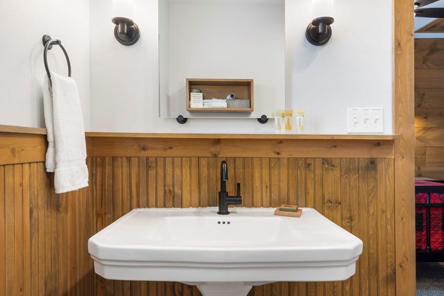 133 Carefree Lane 11, Kimberling City, MO 65686