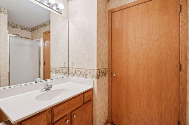8733 Baxter Way 47, Inver Grove Heights, MN 55076