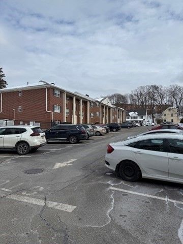 27 Arlington Road 2, Woburn, MA 01801