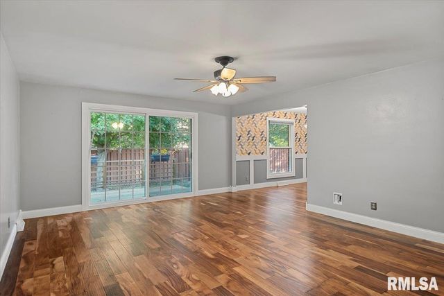 38 Lambert Lane, Springfield, IL 62704