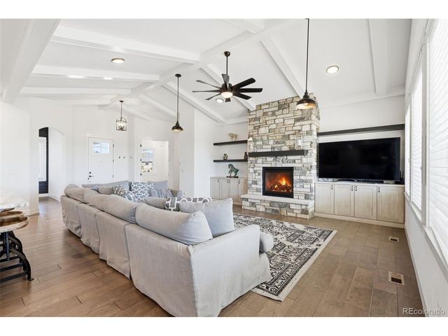 900 Berthoud Peak Dr, Berthoud, CO 80513