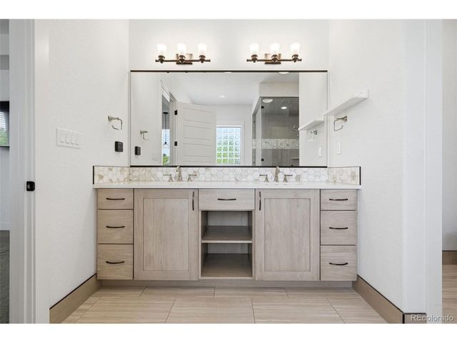900 Berthoud Peak Dr, Berthoud, CO 80513
