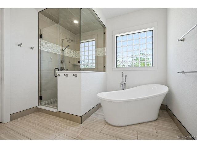 900 Berthoud Peak Dr, Berthoud, CO 80513
