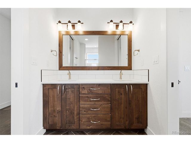 900 Berthoud Peak Dr, Berthoud, CO 80513