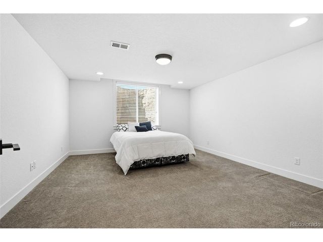 900 Berthoud Peak Dr, Berthoud, CO 80513