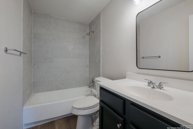 9455 Greens Pt, San Antonio, TX 78250