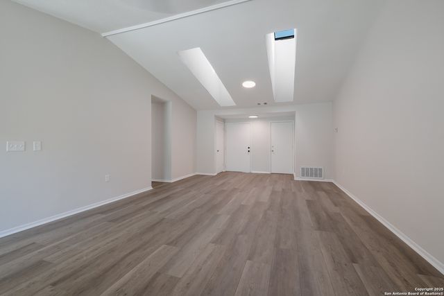 9455 Greens Pt, San Antonio, TX 78250