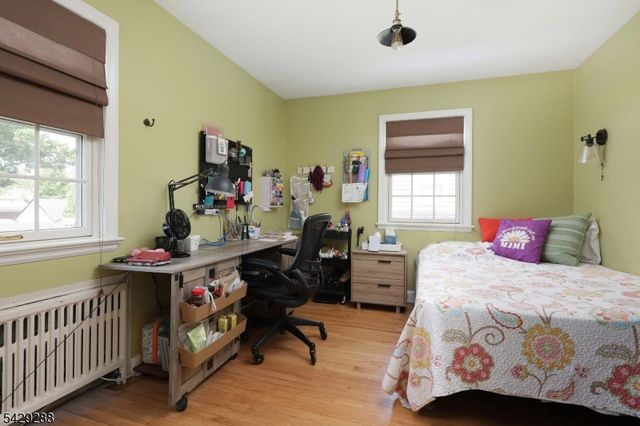 303 E Webster Ave, Roselle Park Boro, NJ 07204