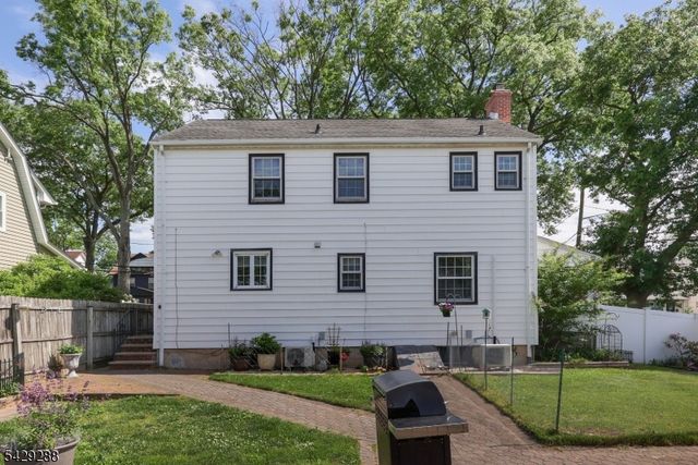 303 E Webster Ave, Roselle Park Boro, NJ 07204