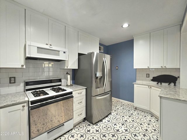 1306 W CLARENDON Avenue, Phoenix, AZ 85013