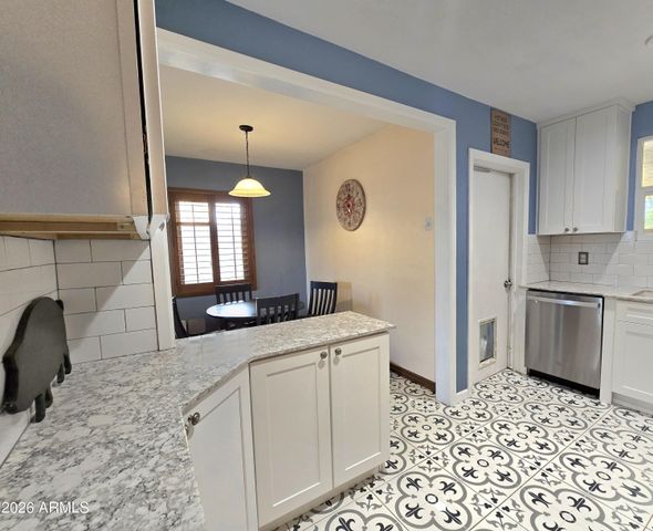 1306 W CLARENDON Avenue, Phoenix, AZ 85013