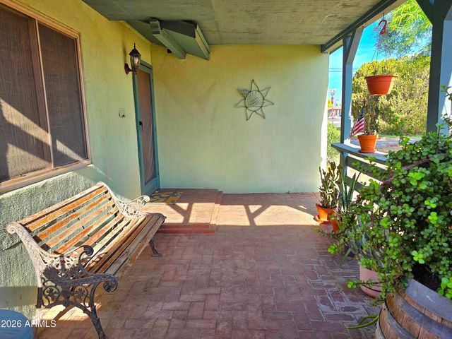 1306 W CLARENDON Avenue, Phoenix, AZ 85013