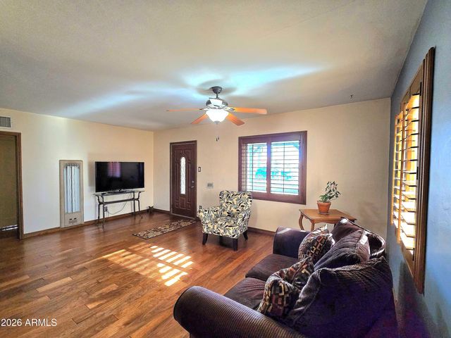 1306 W CLARENDON Avenue, Phoenix, AZ 85013