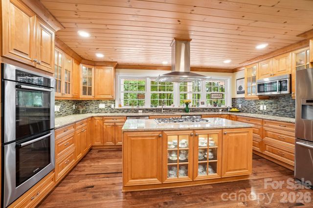 671 Trillium Lane, Mars Hill, NC 28754
