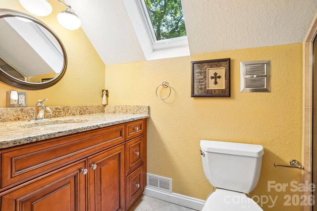 671 Trillium Lane, Mars Hill, NC 28754