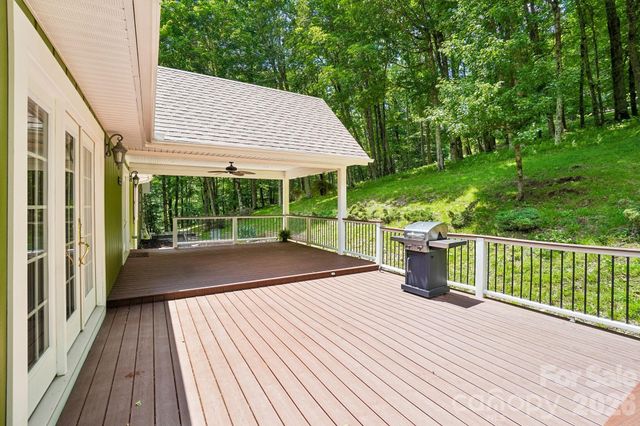 671 Trillium Lane, Mars Hill, NC 28754