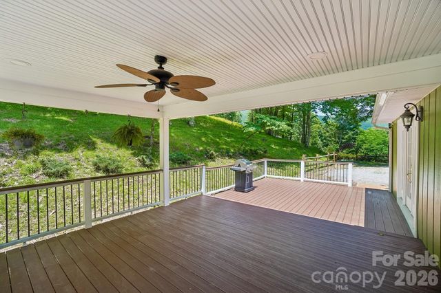 671 Trillium Lane, Mars Hill, NC 28754
