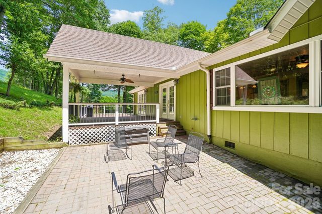 671 Trillium Lane, Mars Hill, NC 28754