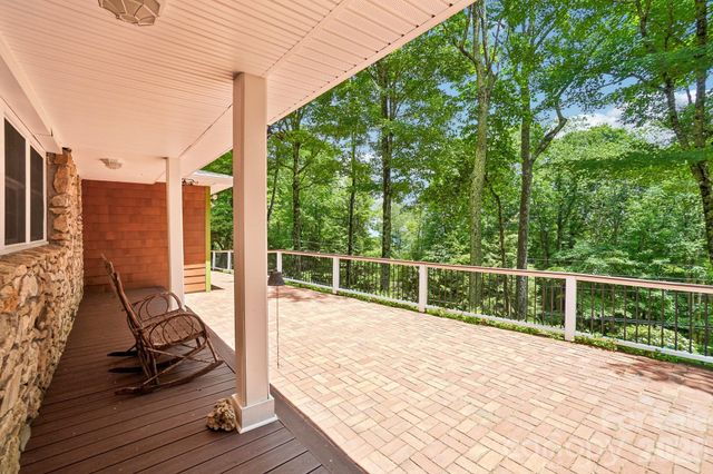 671 Trillium Lane, Mars Hill, NC 28754