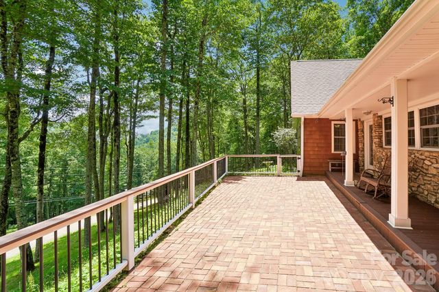 671 Trillium Lane, Mars Hill, NC 28754
