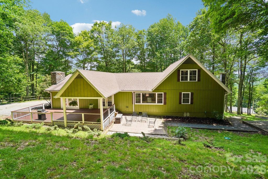 671 Trillium Lane, Mars Hill, NC 28754