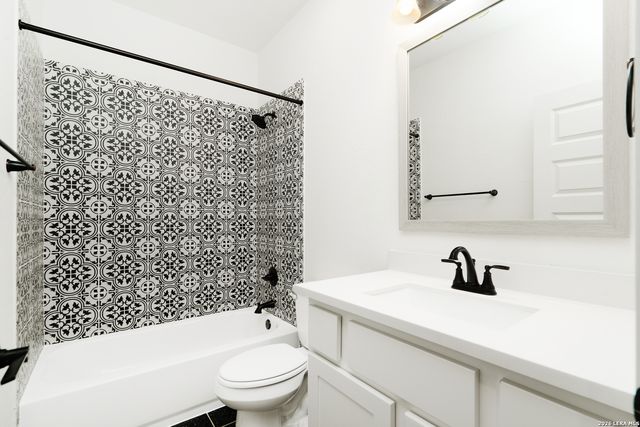 9015 Raven Pointe, San Antonio, TX 78255