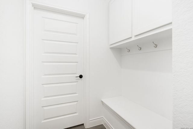 9015 Raven Pointe, San Antonio, TX 78255