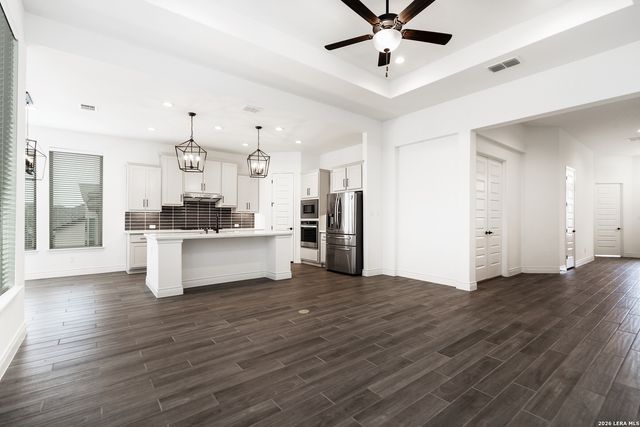 9015 Raven Pointe, San Antonio, TX 78255