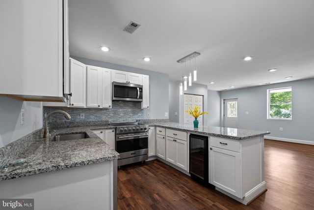 1342 EDNA RD, Pasadena, MD 21122