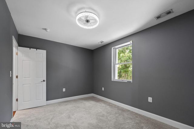1342 EDNA RD, Pasadena, MD 21122