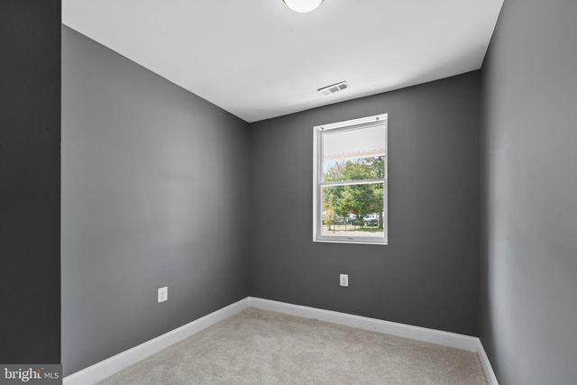 1342 EDNA RD, Pasadena, MD 21122