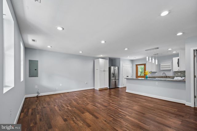 1342 EDNA RD, Pasadena, MD 21122