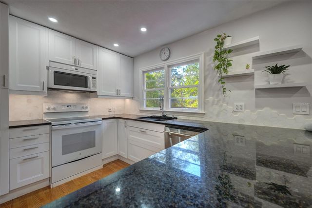 604 N BOSTON AVENUE, Deland, FL 32724