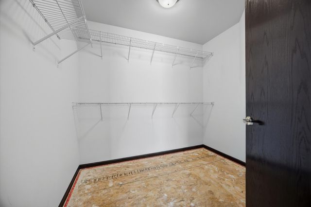 1800 41st Street S, Moorhead, MN 56560