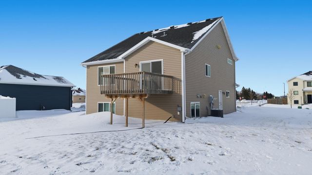 1800 41st Street S, Moorhead, MN 56560
