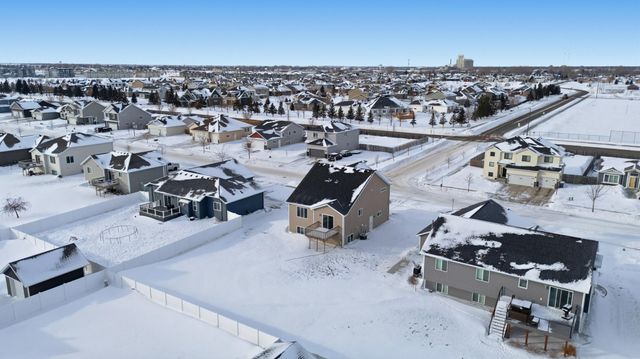 1800 41st Street S, Moorhead, MN 56560