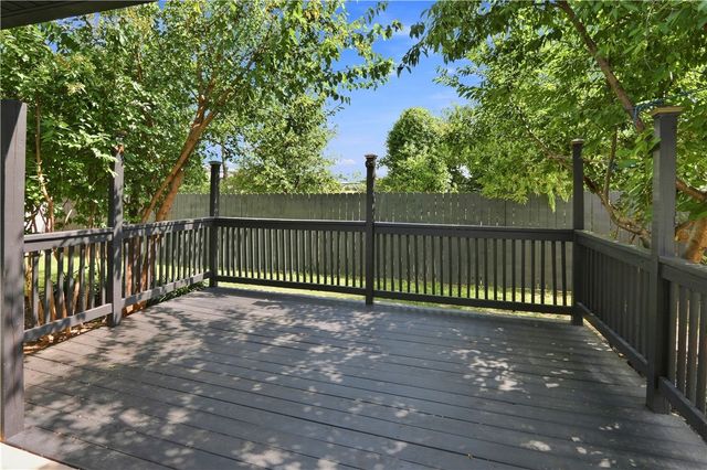 405 Lucian Lane, Springdale, AR 72764