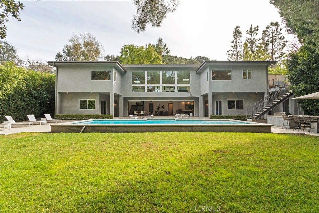 Image 43 of property listing at 15641 Meadowgate, Los Angeles, CA 91436