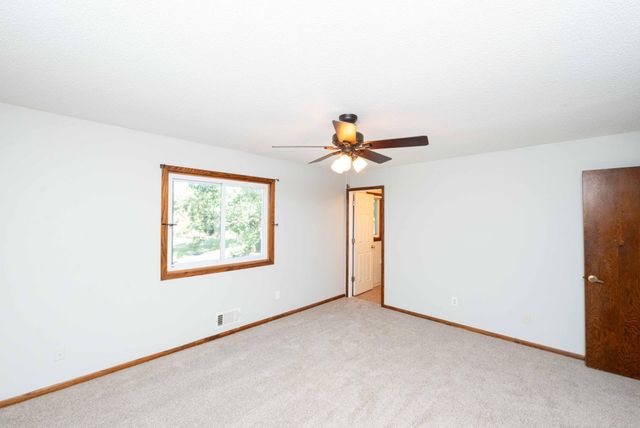 369 118th Avenue NW, Coon Rapids, MN 55448
