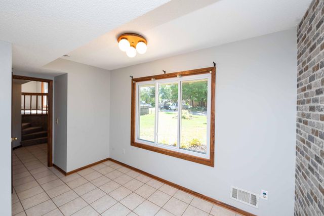 369 118th Avenue NW, Coon Rapids, MN 55448