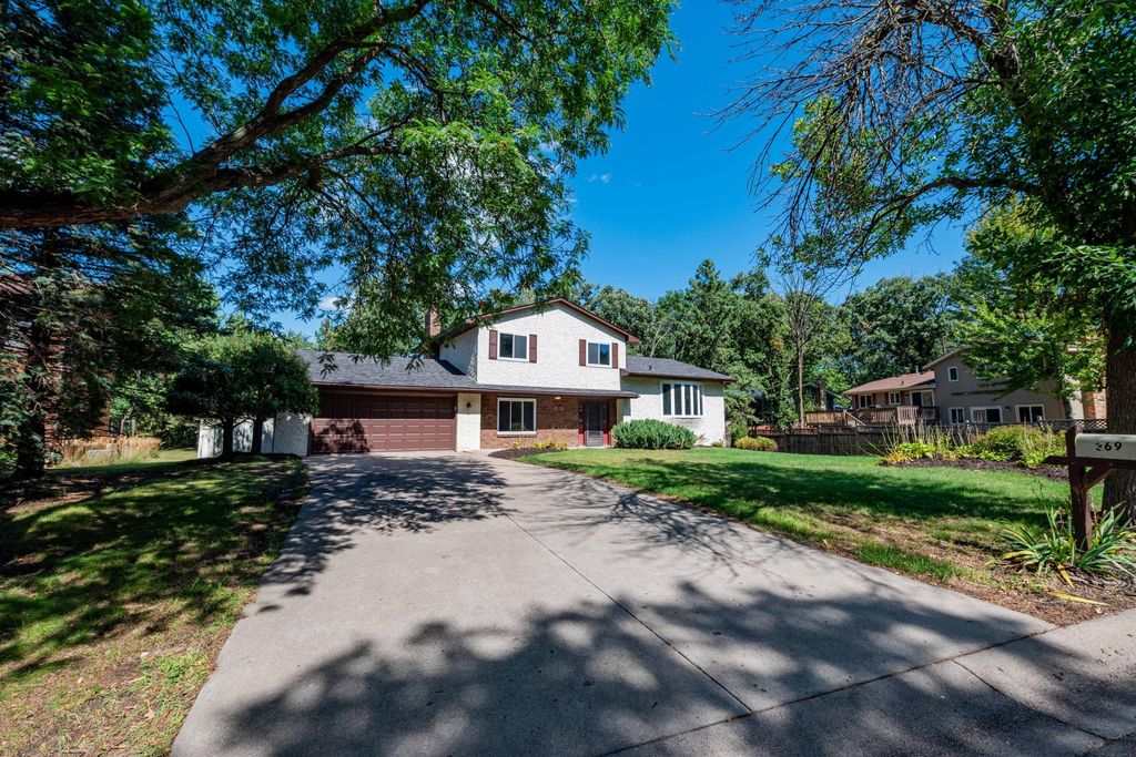 369 118th Avenue NW, Coon Rapids, MN 55448