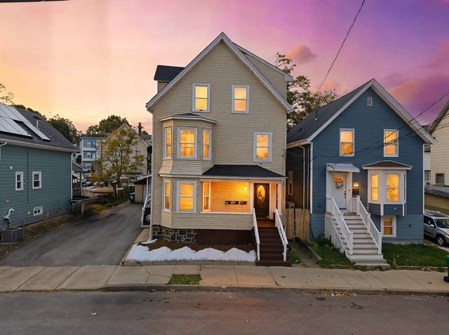 94 Sheridan St, Lynn, MA 01902