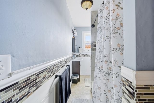 94 Sheridan St, Lynn, MA 01902