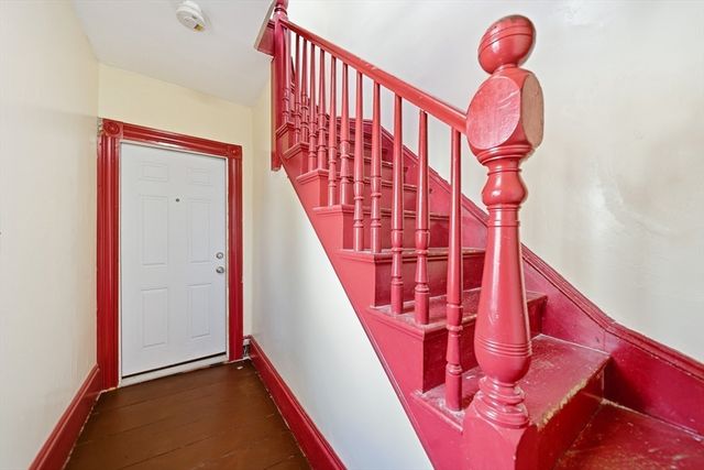 94 Sheridan St, Lynn, MA 01902