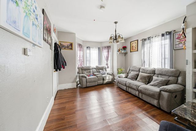 94 Sheridan St, Lynn, MA 01902