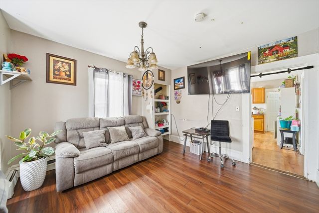 94 Sheridan St, Lynn, MA 01902